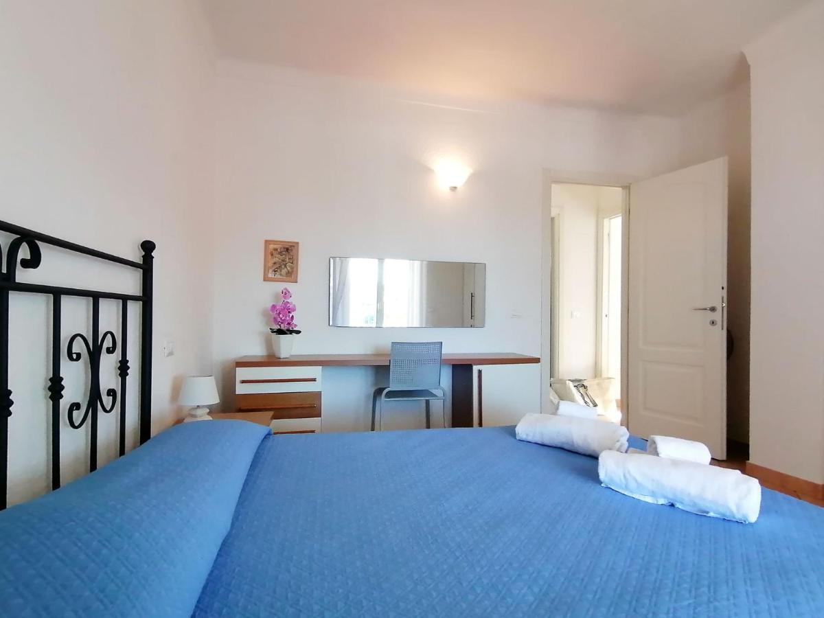 Vigna Marina Apartments サンタ・テレーザ・ガッルーラ エクステリア 写真