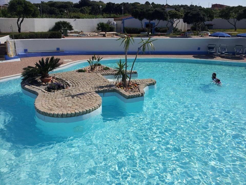Vigna Marina Apartments サンタ・テレーザ・ガッルーラ エクステリア 写真